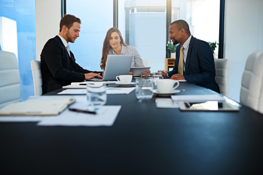 Teamwork,,Lawyers,Or,Business,People,On,Laptop,For,Discussion, litigation software